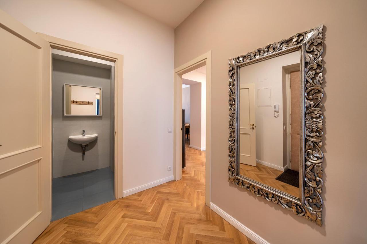 Apart Hotel Zborovska Прага Экстерьер фото