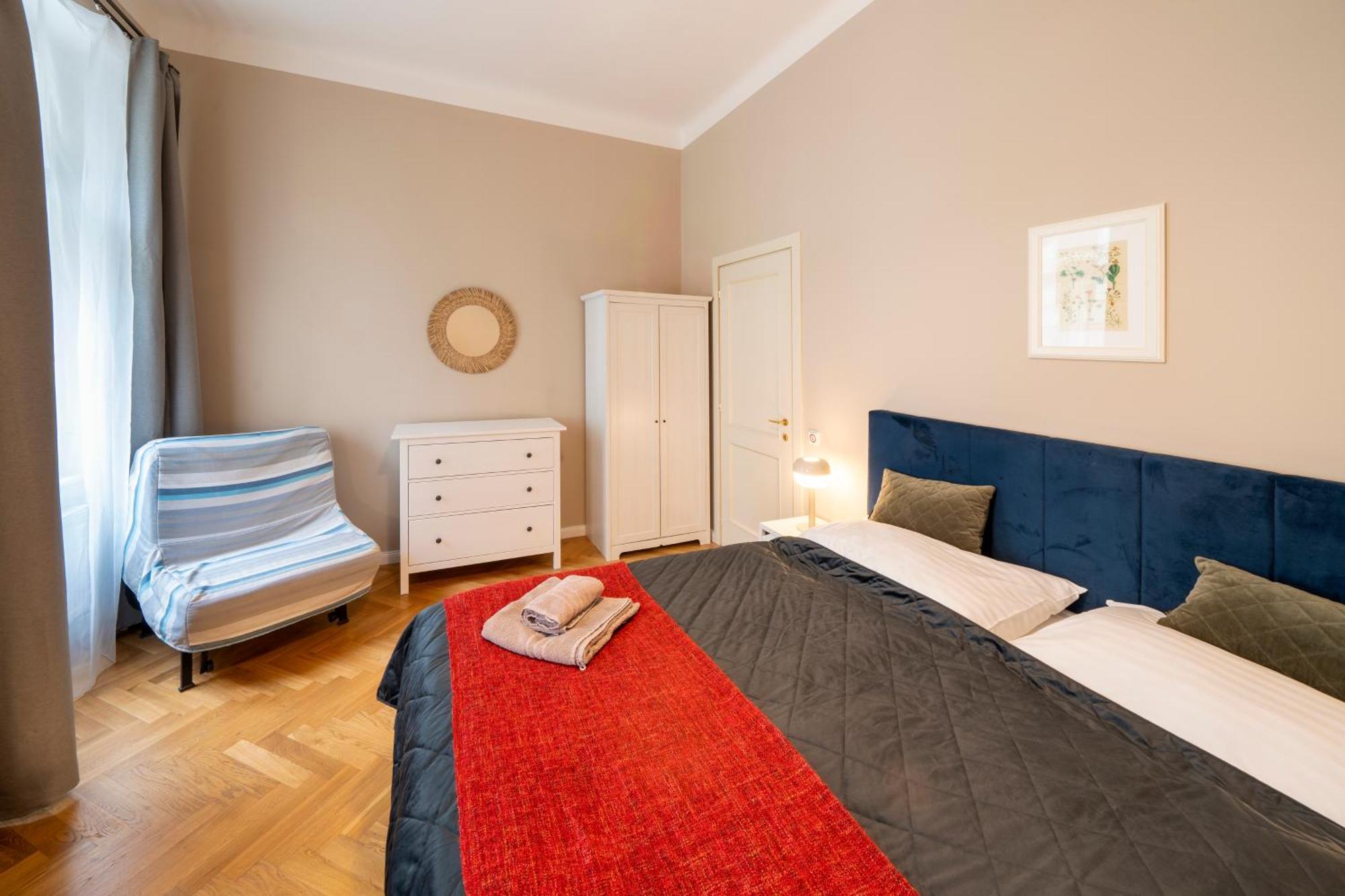 Apart Hotel Zborovska Прага Экстерьер фото