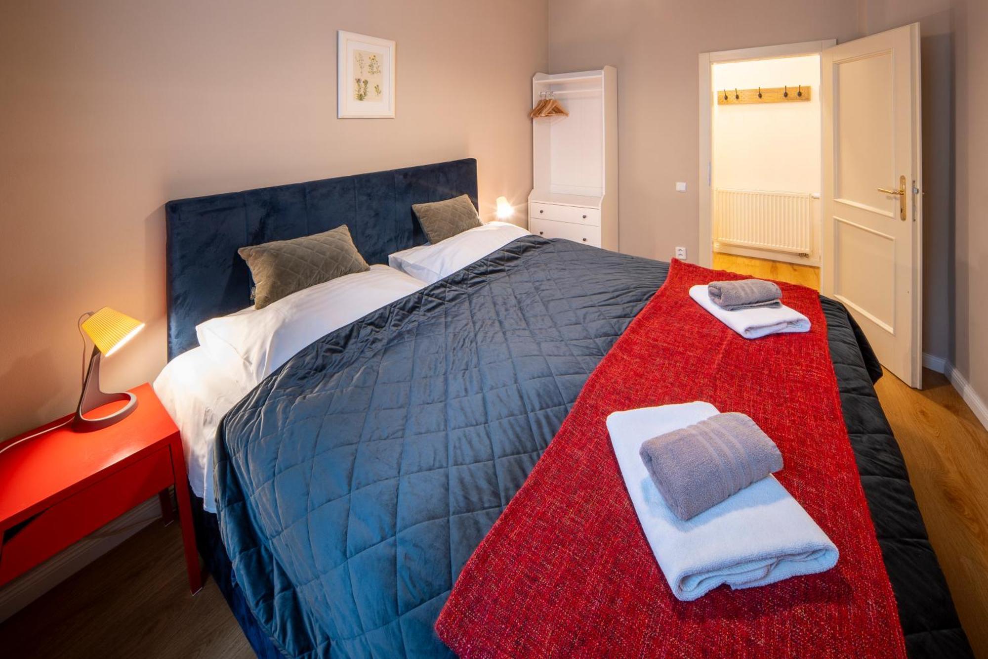 Apart Hotel Zborovska Прага Экстерьер фото
