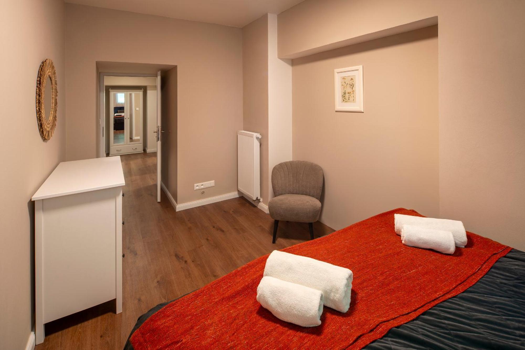 Apart Hotel Zborovska Прага Экстерьер фото