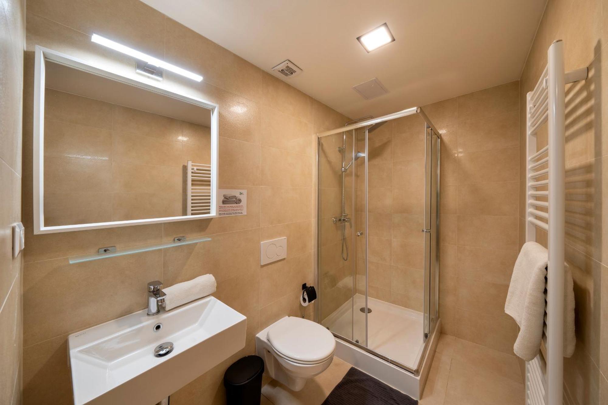 Apart Hotel Zborovska Прага Экстерьер фото