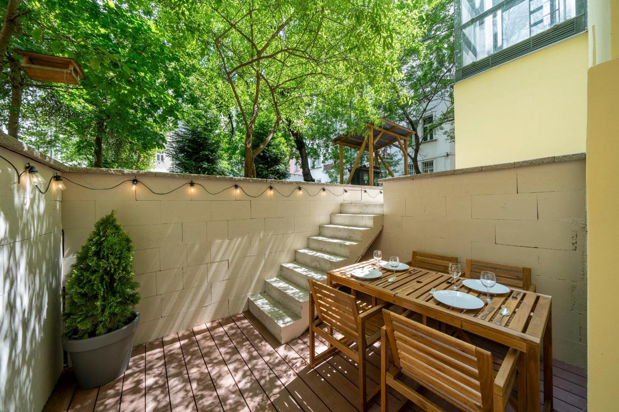 Apart Hotel Zborovska Прага Экстерьер фото